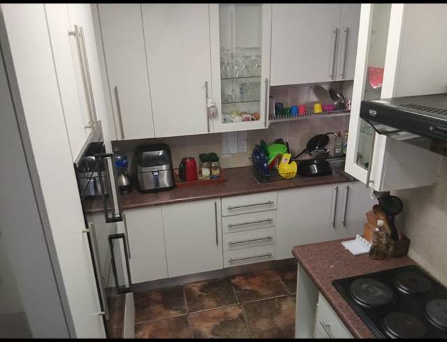 3 BEDROOM TOWNHOUSE FOR SALE IN HENNOPSPARK